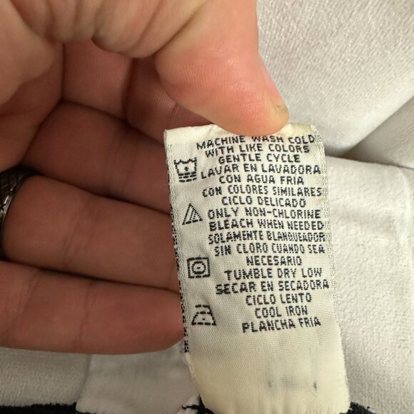 White Stag Womens Plus V-Neck Short Sleeve Black Textured Top Size 22W - Picture 6 of 7